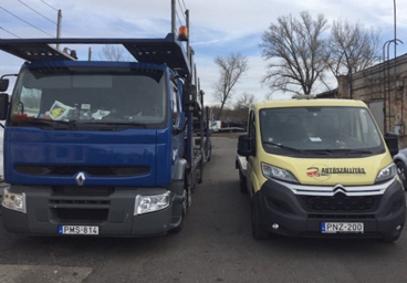 Gyűjtő autószállítás kamionnal Olaszországból
